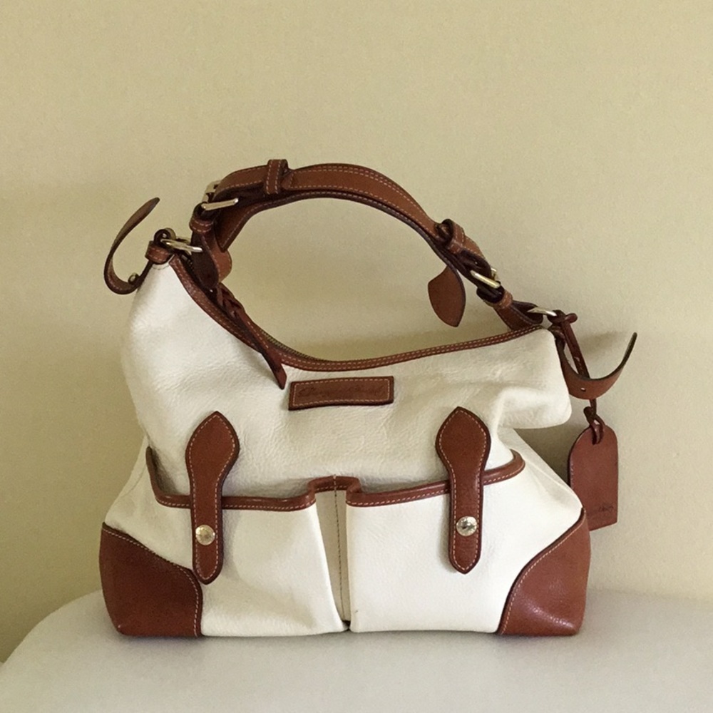 Dooney & Bourke large genuine leather bag.